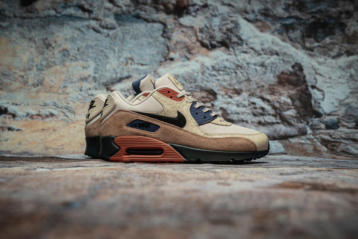 NIKE ナイキ AIR MAX 90 NRG DESERT SAND エアマックス90 デザートサンド ローカットスニーカーシューズ ネイビー US10 CI5646-100 nike-air-max-90-nrg-desert-